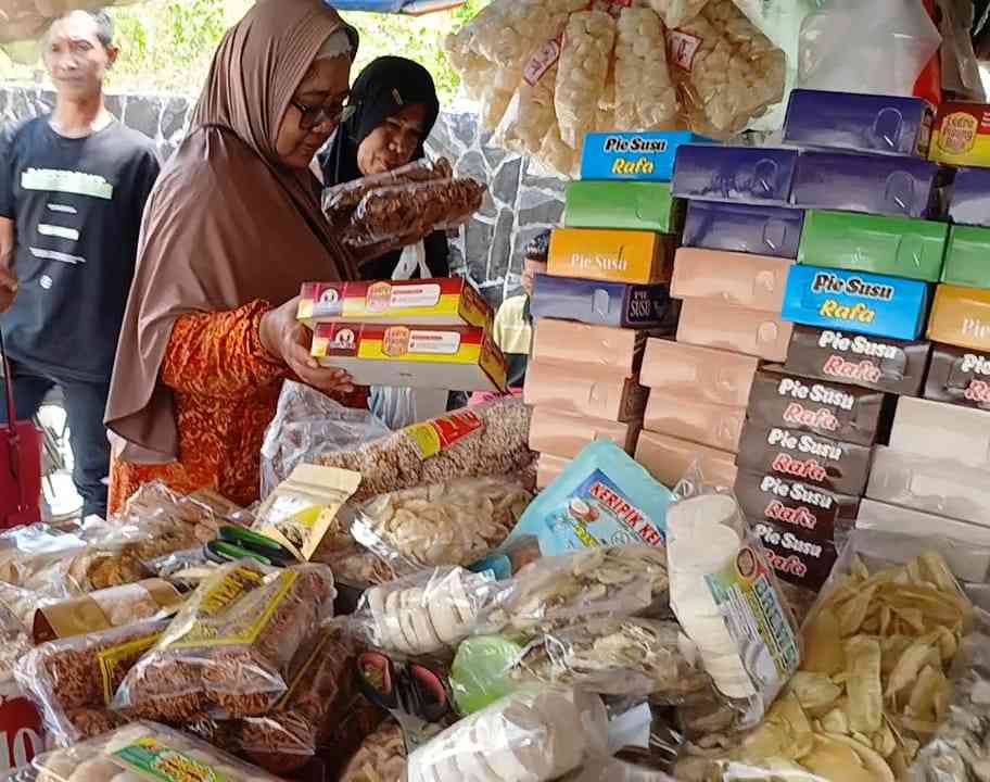 Toko Tobari: Jantung Belanja Lokal yang Tak Pernah Padam di Cilacap